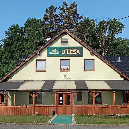 Restaurace a Penzion U Lesa Havířov Esterno foto